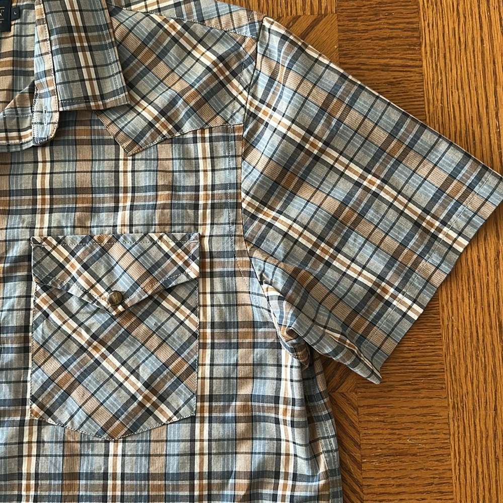 Pendleton *NWOT* Men's Frontier Short Sleeve Western Snap Front Shirt - Picture 4 of 13
